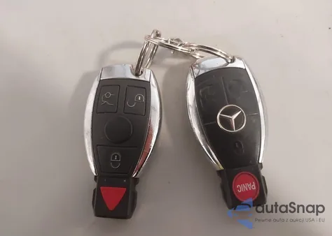 2002 Mercedes-Benz C 240 из США, поврежденный, VIN WDBRF61J02F258050